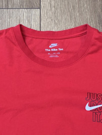 Nike T-shirt