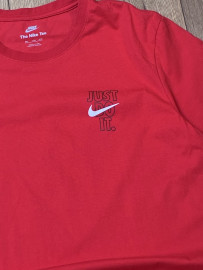 Nike T-shirt