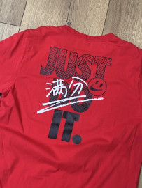 Nike T-shirt